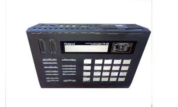 Roland R-8 Front Panel