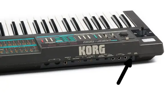 Korg Poly-800 Power Inlet