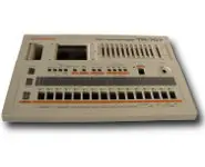 Roland Tr-707 Face avant