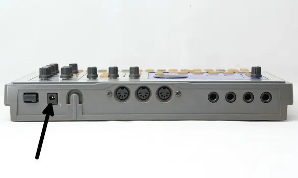 Korg EA-1 Power Inlet