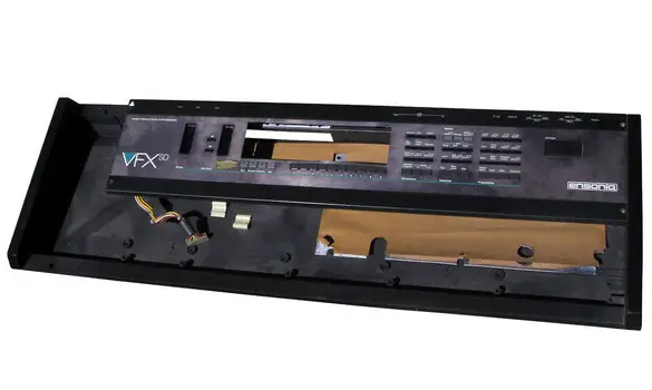 Ensoniq VFX SD Panel, Case & Power